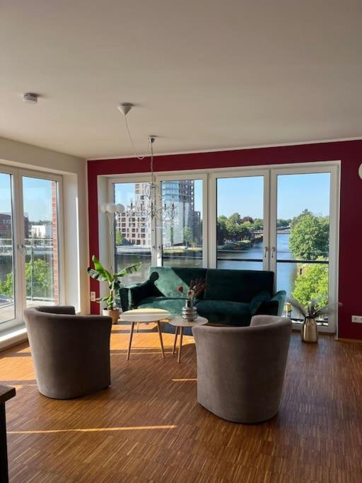 Penthouse-Wohnung Mit Flussblick Oldenburg Exterior photo
