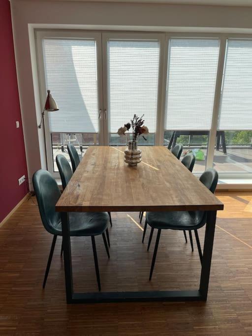 Penthouse-Wohnung Mit Flussblick Oldenburg Exterior photo
