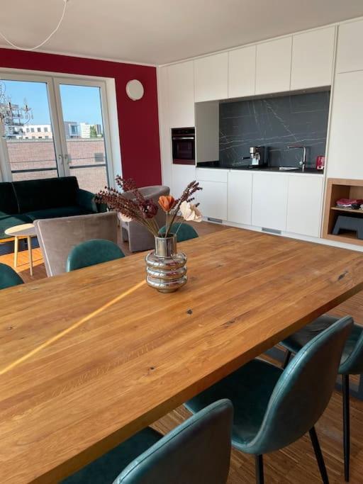 Penthouse-Wohnung Mit Flussblick Oldenburg Exterior photo